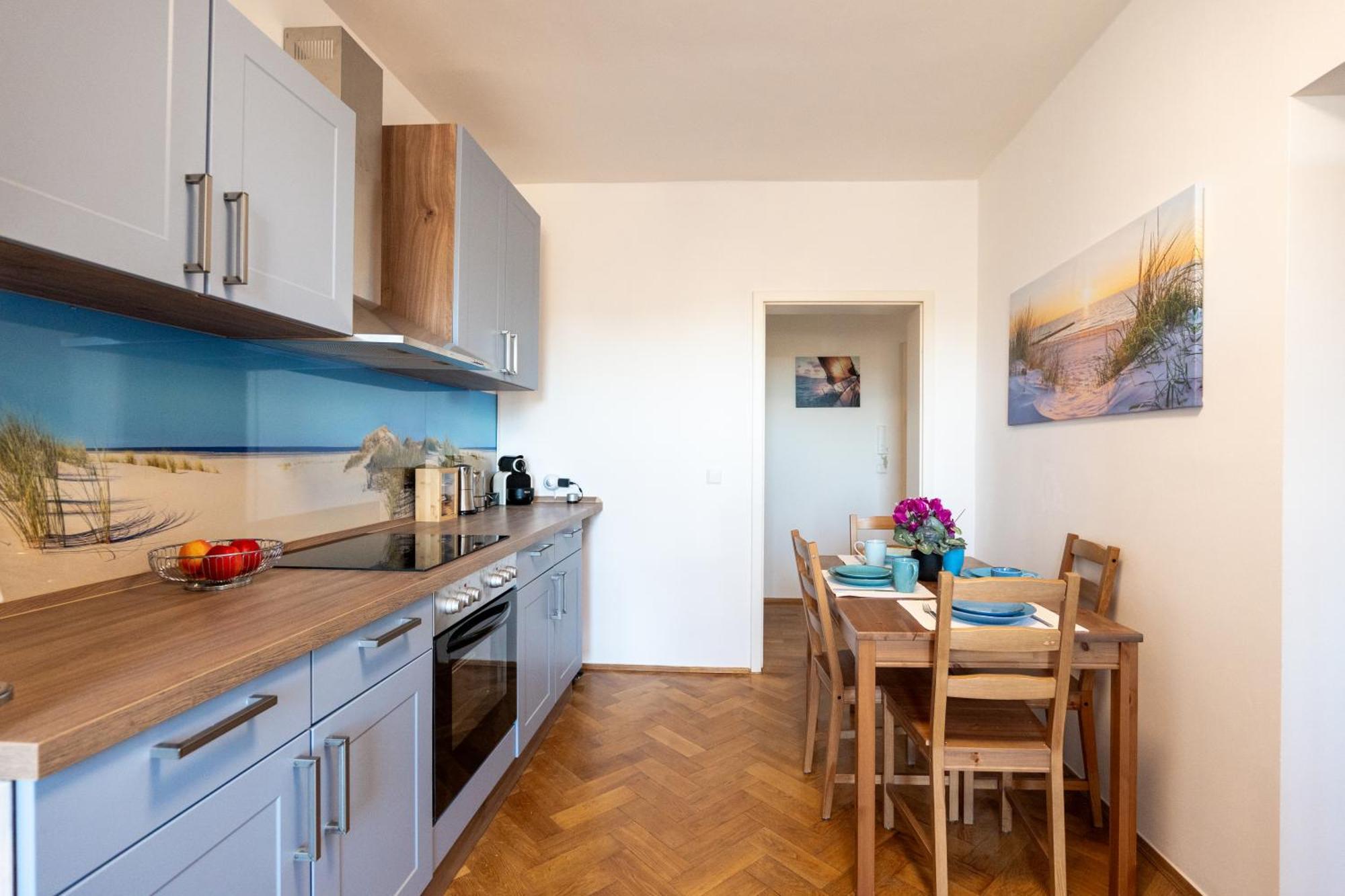 Doppelhaus- Villa Leipzig Schleussig , Moderner Altbau Apartment Dachetage Mit 2 Schlafzimmern Und Separatem Zusatzzimmer , Parkplatz - Balkon - Kamin - Eicheparkett - Arbeitsplatz Εξωτερικό φωτογραφία